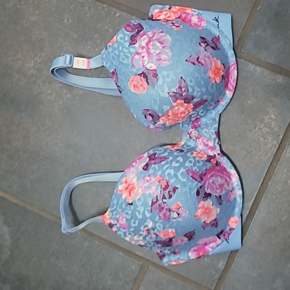 NWT Pink Victoria Secret Wear Everywhere Tshirt Bra Floral Lace Size 34DD